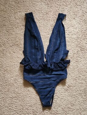 Nightcap Bardot Swimsuit, size 1 Anthropologie navy crochet plunging one piece